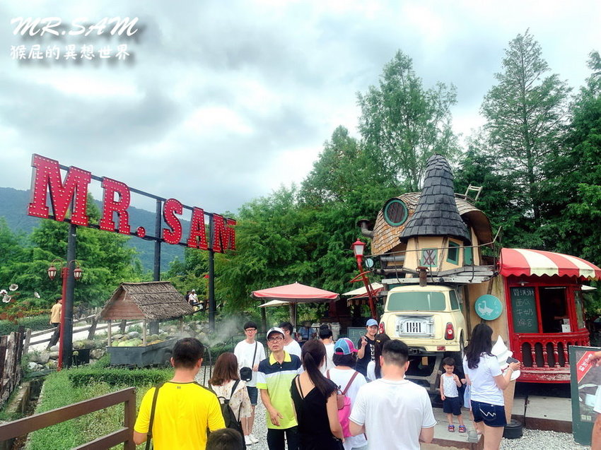 【花蓮景點】Mr. Sam山姆先生咖啡館,瞬間掉進童話故事裡!超夢幻粉色西瓜霜淇淋好吃又好拍!花蓮IG打卡景點! @猴屁的異想世界