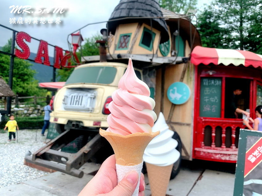 【花蓮景點】Mr. Sam山姆先生咖啡館,瞬間掉進童話故事裡!超夢幻粉色西瓜霜淇淋好吃又好拍!花蓮IG打卡景點! @猴屁的異想世界