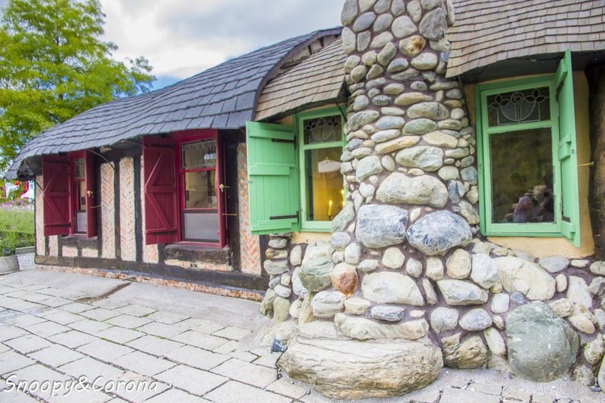 【吃喝．花蓮】壽豐景點／Mr.Sam山姆先生咖啡館～最夢幻的童話屋咖啡館，彷復進入魔戒哈比人居住的夏爾村