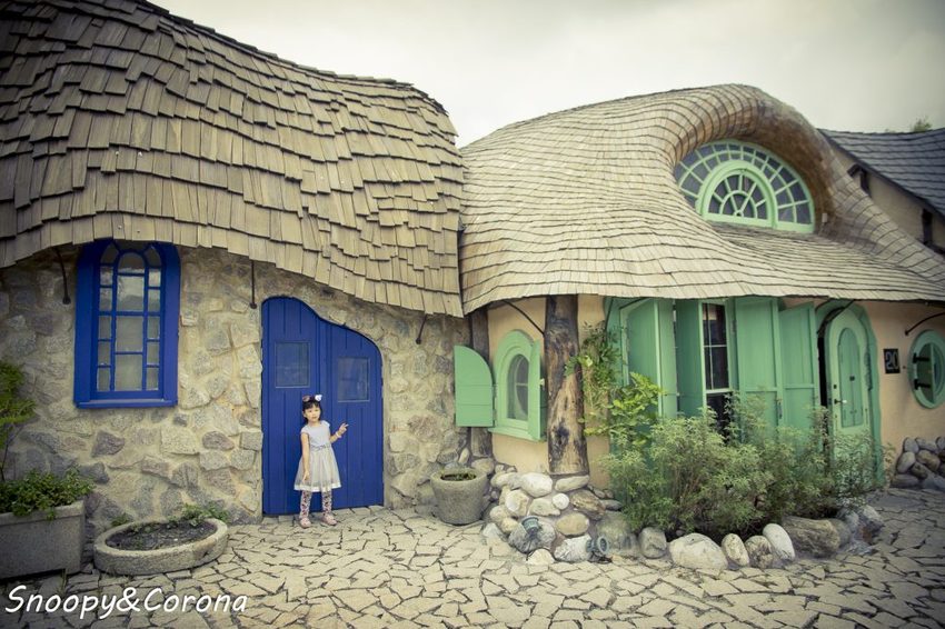 【吃喝．花蓮】壽豐景點／Mr.Sam山姆先生咖啡館～最夢幻的童話屋咖啡館，彷復進入魔戒哈比人居住的夏爾村