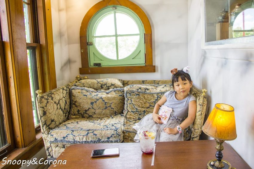 【吃喝．花蓮】壽豐景點／Mr.Sam山姆先生咖啡館～最夢幻的童話屋咖啡館，彷復進入魔戒哈比人居住的夏爾村