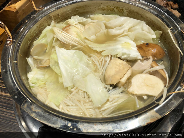 圓圓家愛吃貨—新北樹林《好客燒烤》滿滿的肉,新鮮的海味,海鮮燒烤吃到飽,樹林秀泰店2018新開幕!!