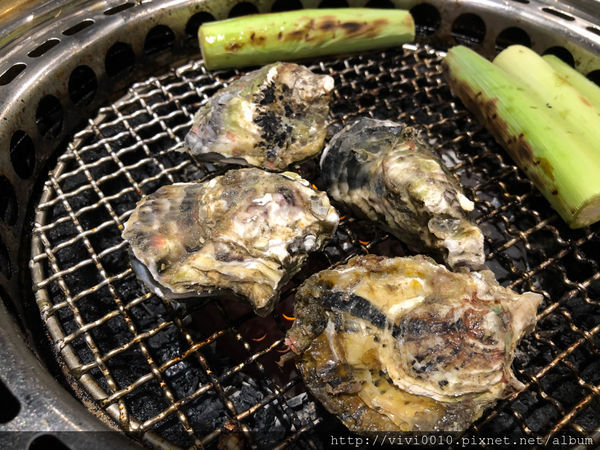 圓圓家愛吃貨—新北樹林《好客燒烤》滿滿的肉,新鮮的海味,海鮮燒烤吃到飽,樹林秀泰店2018新開幕!!