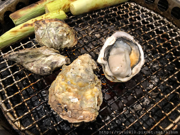 圓圓家愛吃貨—新北樹林《好客燒烤》滿滿的肉,新鮮的海味,海鮮燒烤吃到飽,樹林秀泰店2018新開幕!!