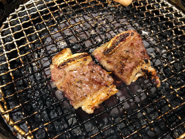 圓圓家愛吃貨—新北樹林《好客燒烤》滿滿的肉,新鮮的海味,海鮮燒烤吃到飽,樹林秀泰店2018新開幕!!