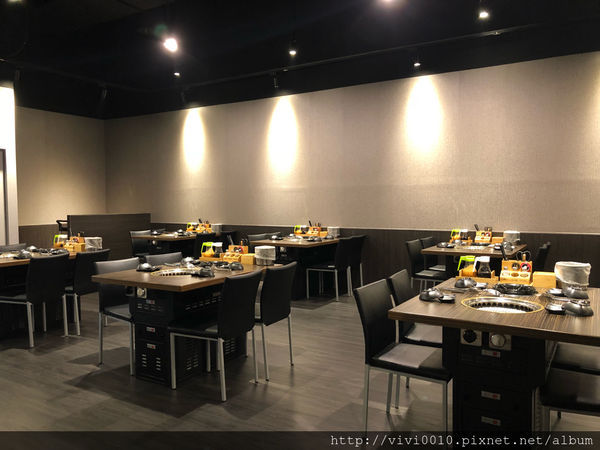 圓圓家愛吃貨—新北樹林《好客燒烤》滿滿的肉,新鮮的海味,海鮮燒烤吃到飽,樹林秀泰店2018新開幕!!