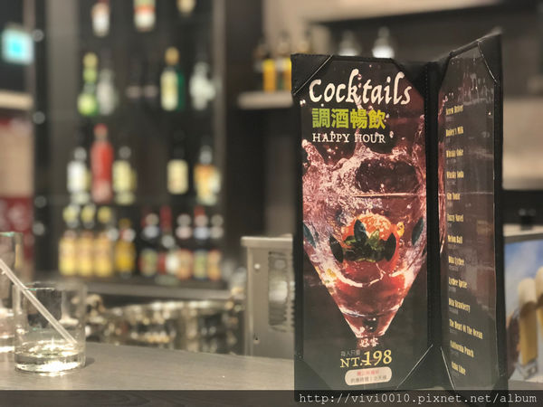 圓圓家愛吃貨—新北樹林《好客燒烤》滿滿的肉,新鮮的海味,海鮮燒烤吃到飽,樹林秀泰店2018新開幕!!