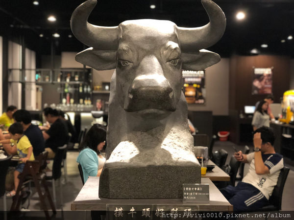 圓圓家愛吃貨—新北樹林《好客燒烤》滿滿的肉,新鮮的海味,海鮮燒烤吃到飽,樹林秀泰店2018新開幕!!