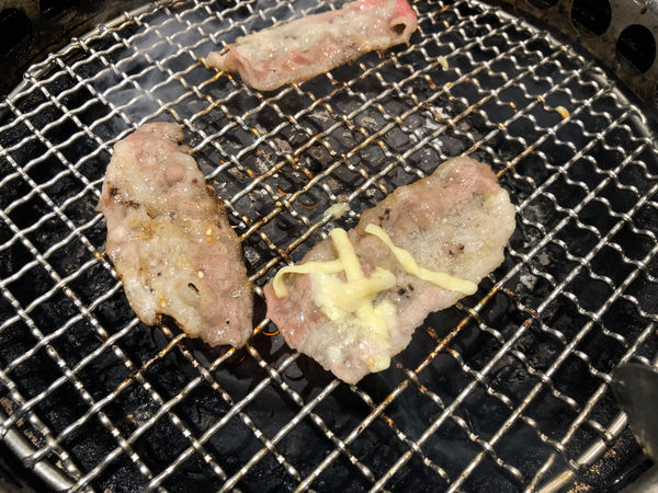 圓圓家愛吃貨—新北樹林《好客燒烤》滿滿的肉,新鮮的海味,海鮮燒烤吃到飽,樹林秀泰店2018新開幕!!