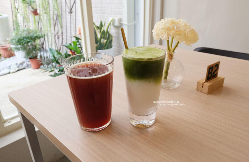 台中大里│在廚房-蔬食的美味,份量足,環境優 - 藍色起士的美食主義