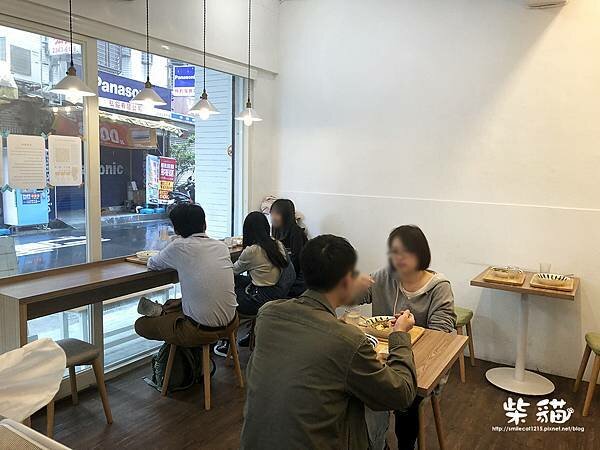 IMG_1587.jpg IMG_1587.jpg