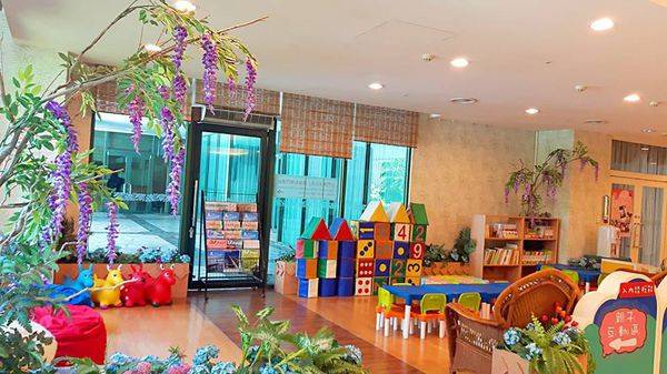 37193419_1870723542948857_5376317938032705536_n