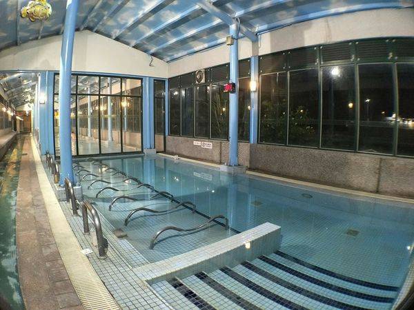 37322701_1872184496136095_2148804363328421888_n