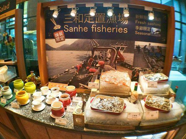 37266569_1872059309481947_3415823838817026048_n