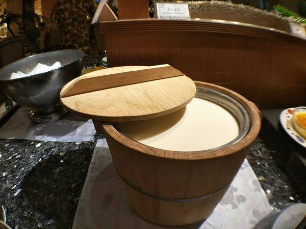 37205615_1872164812804730_6577184111025192960_n