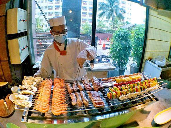 37308890_1870819726272572_8222637011844988928_n