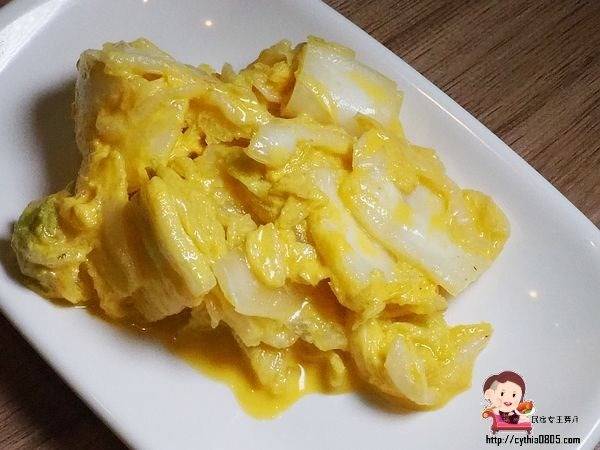 桃園觀光夜市美食-麵屋 豚次郎-精心熬煮大份量拉麵,芝麻擔擔麵讓人驚艷 (邀約) @民宿女王芽月-美食.旅遊.全台趴趴走