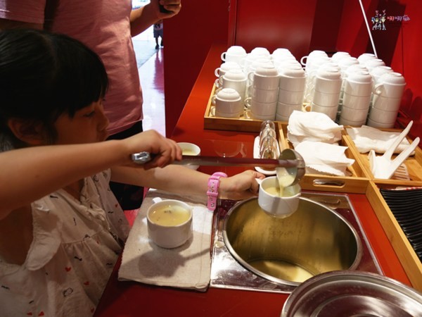 買二送一,新鮮食材,現點現做,宵夜外送,輕食套餐,咖啡免費喝,產地直達,濃湯喝到飽,桃園車站美食,精緻丼飯外送