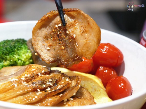 買二送一,新鮮食材,現點現做,宵夜外送,輕食套餐,咖啡免費喝,產地直達,濃湯喝到飽,桃園車站美食,精緻丼飯外送