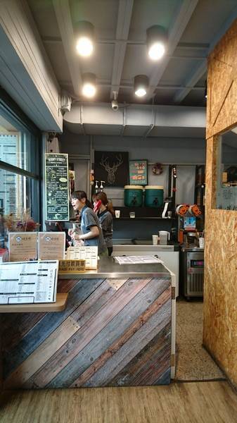 好食間早午餐：高雄~好。食間早午餐~享受早晨現作的美好時光~推創意料理倒插章魚燒~