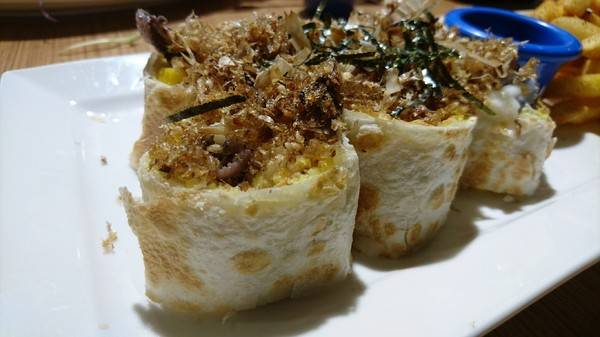 好食間早午餐：高雄~好。食間早午餐~享受早晨現作的美好時光~推創意料理倒插章魚燒~