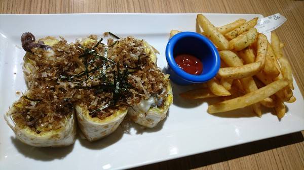 好食間早午餐：高雄~好。食間早午餐~享受早晨現作的美好時光~推創意料理倒插章魚燒~