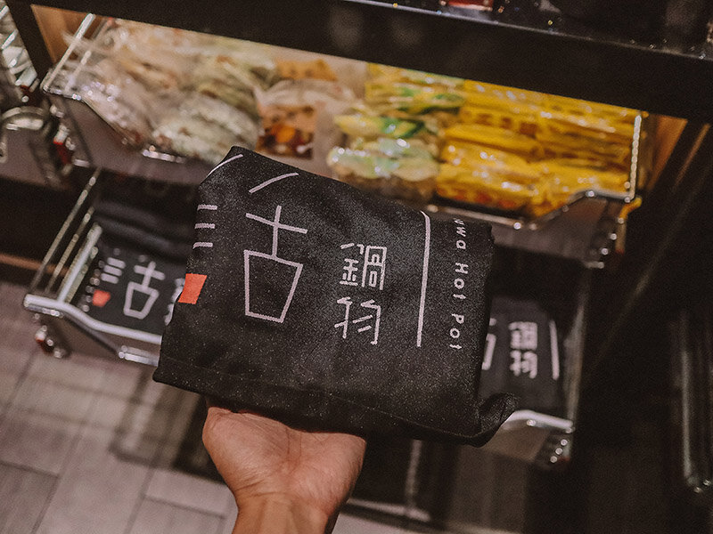 芙洛麗 銅話鍋物 | 草莓季草莓吃到飽、18種肉品、16種哈根達斯、莫凡彼冰淇淋、海鮮、雞胇任你吃還有海尼根啤酒暢飲無限喝