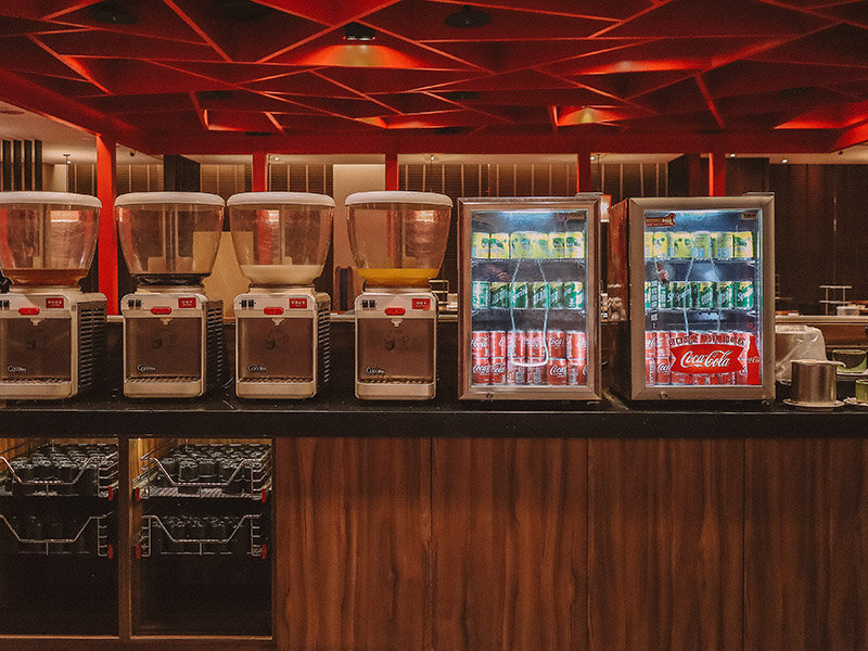 芙洛麗 銅話鍋物 | 草莓季草莓吃到飽、18種肉品、16種哈根達斯、莫凡彼冰淇淋、海鮮、雞胇任你吃還有海尼根啤酒暢飲無限喝