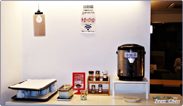 鮮蔬活複合式蔬食料理：《松山捷運小巨蛋站蔬食》推薦隱藏在巷弄的人文鮮活養生素食餐廳\健康有機認證蔬食-『鮮蔬活複合式蔬食料理』