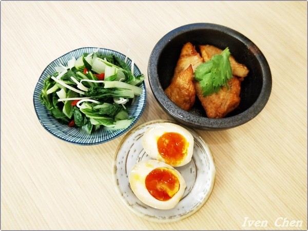 鮮蔬活複合式蔬食料理：《松山捷運小巨蛋站蔬食》推薦隱藏在巷弄的人文鮮活養生素食餐廳\健康有機認證蔬食-『鮮蔬活複合式蔬食料理』