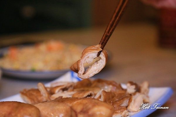 總裁灶腳:【台南美食】滷味好吃就算了!連辣椒都很誇張好吃的滷味店:總裁灶腳