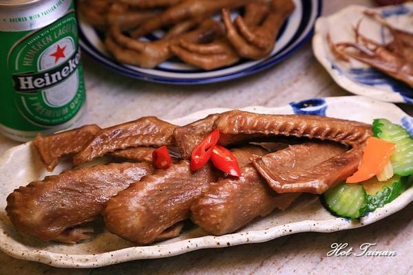 總裁灶腳:【台南美食】滷味好吃就算了!連辣椒都很誇張好吃的滷味店:總裁灶腳