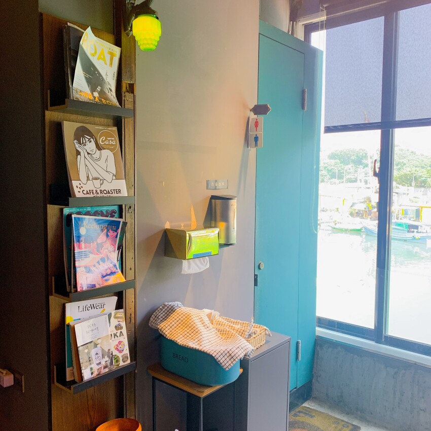tuman café 圖們咖啡｜超chill美景咖啡｜基隆正濱漁港彩虹屋  在地小卷吉古拉入菜  蹦出創意好滋味
