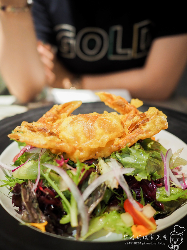 【台北】Maison家｜隱身巷弄內的低調餐酒館｜令人驚艷的爐烤燻豬肋排生蠔分享餐｜國父紀念館美食