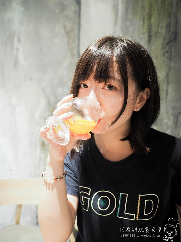 【台北】Maison家｜隱身巷弄內的低調餐酒館｜令人驚艷的爐烤燻豬肋排生蠔分享餐｜國父紀念館美食