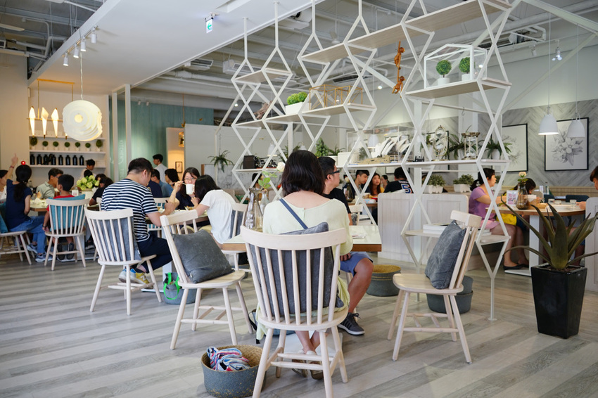 台南｜涵花庭 安平複合式餐廳．IG網美愛店．用餐不限時餐廳推薦！ - 奇奇一起玩樂趣