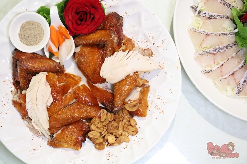 【台南美食】台南唯一!海鮮版的滿漢全席,一道菜竟然就多達20道澎湖海鮮,預約才能吃到喔:涵花庭 - 熱血玩台南。跳躍新世界