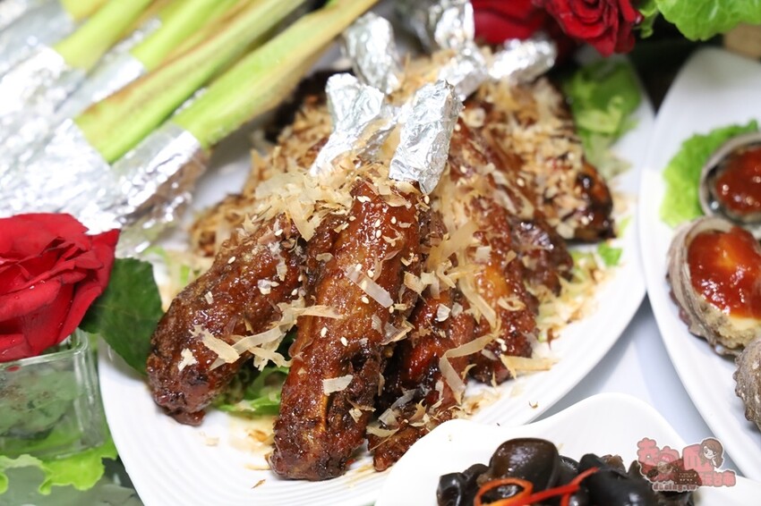 【台南美食】台南唯一!海鮮版的滿漢全席,一道菜竟然就多達20道澎湖海鮮,預約才能吃到喔:涵花庭 - 熱血玩台南。跳躍新世界