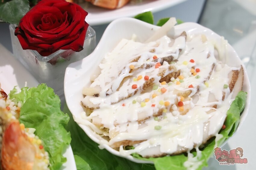 【台南美食】台南唯一!海鮮版的滿漢全席,一道菜竟然就多達20道澎湖海鮮,預約才能吃到喔:涵花庭 - 熱血玩台南。跳躍新世界