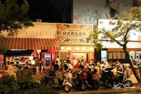 海安路藝術街：【台南景點】尋找遺落在地球上的隕石星球！海安路藝術造街2.0