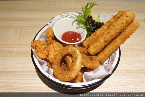 TG義美式餐廳 (36).jpg