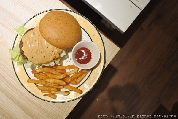 TG義美式餐廳 (34).jpg