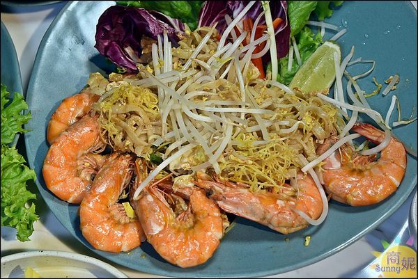 WOO Taiwan:泰國觀光局推薦此生必去十大名店 WOO Taiwan市政店。來自清邁道地美味 環境美到不像話!