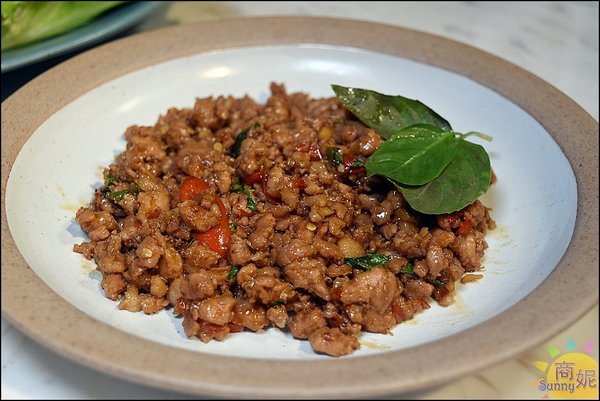 WOO Taiwan:泰國觀光局推薦此生必去十大名店 WOO Taiwan市政店。來自清邁道地美味 環境美到不像話!