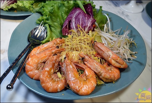 WOO Taiwan:泰國觀光局推薦此生必去十大名店 WOO Taiwan市政店。來自清邁道地美味 環境美到不像話!