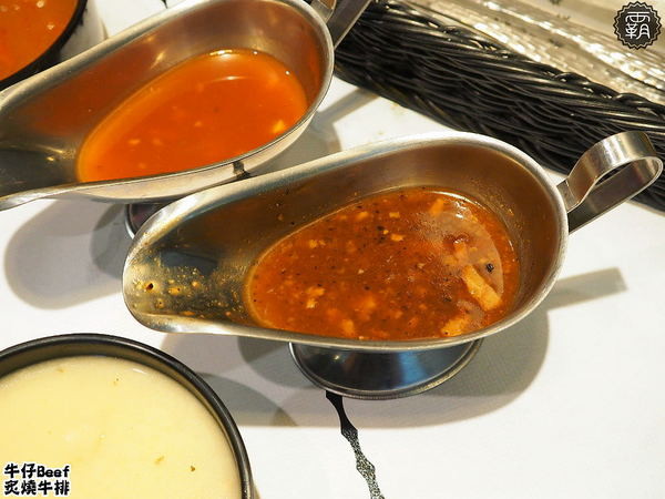 牛仔Beef炙燒牛排: 牛仔Beef炙燒牛排,一中街商圈內平價牛排,炙燒牛排好誘人,飲料小菜吃到飽~