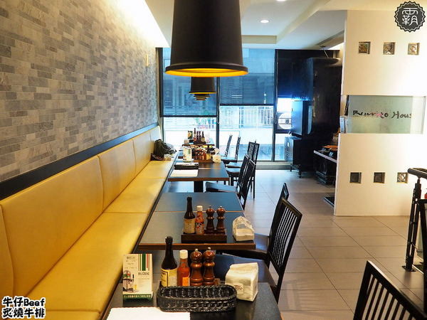 牛仔Beef炙燒牛排: 牛仔Beef炙燒牛排,一中街商圈內平價牛排,炙燒牛排好誘人,飲料小菜吃到飽~