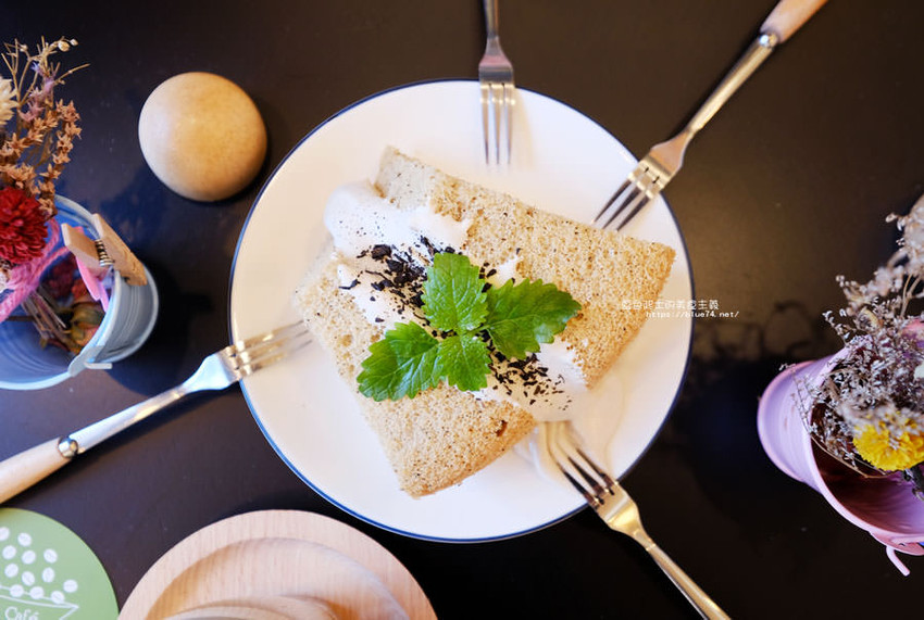 彰化二林│Loca cafe-二林也有咖啡館可以續攤耶 - 藍色起士的美食主義