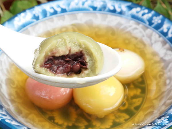 新南五五製氷所:台中美食│新南五五製氷所〃台中大里舒芙蕾厚鬆餅推薦,還有冬季甜湯暖暖上市~