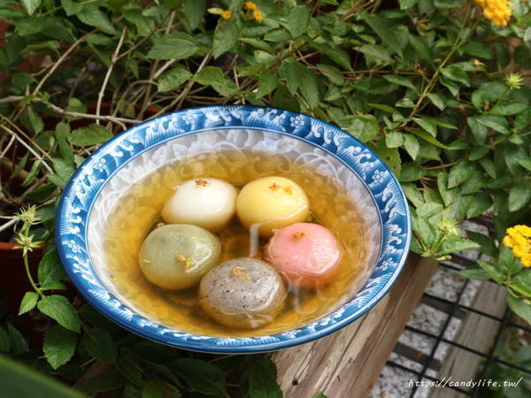 新南五五製氷所:台中美食│新南五五製氷所〃台中大里舒芙蕾厚鬆餅推薦,還有冬季甜湯暖暖上市~